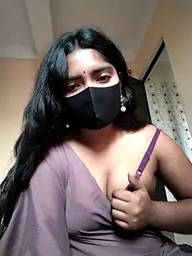 Snapshot of Lina-Rose chatting on 09/24/25, 12:36 Lina-Rose online show from 09/24/25, 12:36