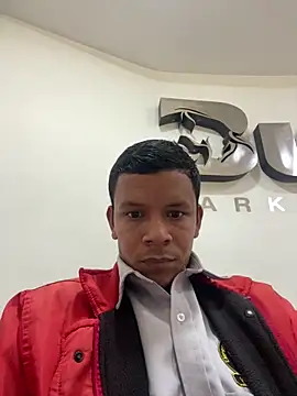 Snapshot of Onel9701 chatting on 05/23/26, 01:04 Onel9701 online show from 05/23/26, 01:04