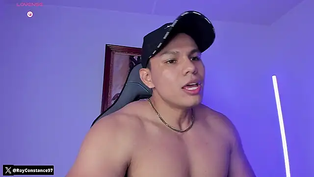 Snapshot of RoyConstance chatting on 11/16/25, 06:41 RoyConstance online show from 11/16/25, 06:41