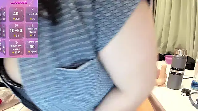Crystal Wings online show from 01/02/25, 12:46
