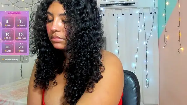 valentina 0  online show from 12/17/24, 06:13