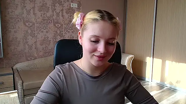 Milka kiss  online show from 05/11/26, 02:56