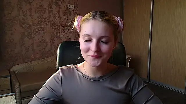 Milka kiss  online show from 05/11/26, 04:26