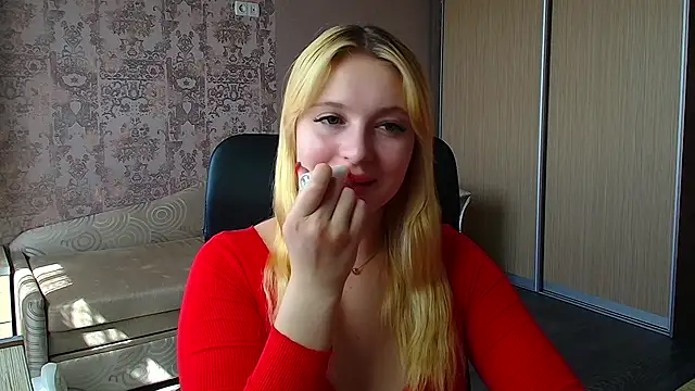 Milka kiss  online show from 05/19/26, 12:33
