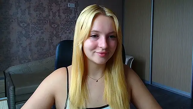 Milka kiss  online show from 06/15/26, 08:49