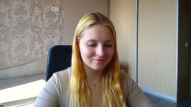 Milka kiss  online show from 07/10/26, 01:36
