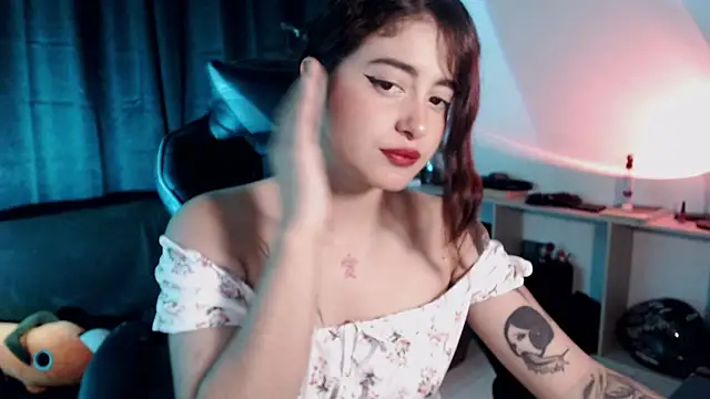 liz-beths online show from 12/16/25, 02:49