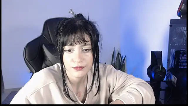 Snapshot of liz-beths chatting on 03/01/26, 01:51 liz-beths online show from 03/01/26, 01:51