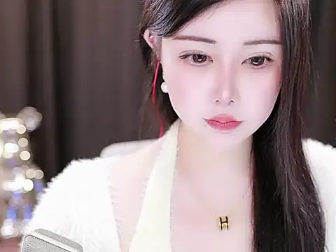 Snapshot of Qiaoqiao_ chatting on 12/31/24, 12:15 Qiaoqiao online show from 12/31/24, 12:15