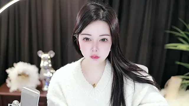 Snapshot of Qiaoqiao_ chatting on 01/01/25, 09:49 Qiaoqiao online show from 01/01/25, 09:49