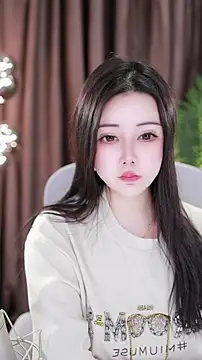 Snapshot of Qiaoqiao_ chatting on 01/11/25, 09:04 Qiaoqiao online show from 01/11/25, 09:04