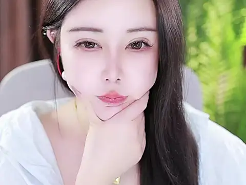 Snapshot of Qiaoqiao_ chatting on 01/14/25, 07:06 Qiaoqiao online show from 01/14/25, 07:06