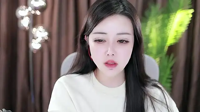 Snapshot of Qiaoqiao_ chatting on 01/19/25, 08:50 Qiaoqiao online show from 01/19/25, 08:50