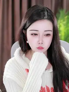 Snapshot of Qiaoqiao_ chatting on 01/19/25, 11:56 Qiaoqiao online show from 01/19/25, 11:56