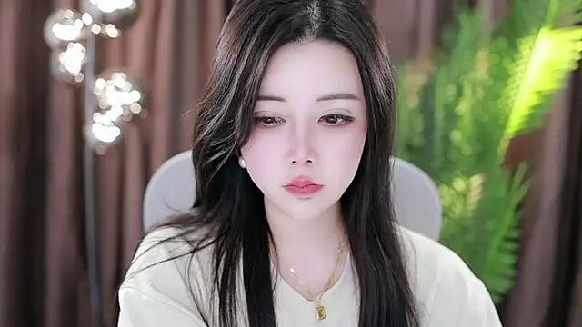 Snapshot of Qiaoqiao_ chatting on 01/23/25, 01:24 Qiaoqiao online show from 01/23/25, 01:24