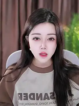 Snapshot of Qiaoqiao_ chatting on 01/25/25, 11:55 Qiaoqiao online show from 01/25/25, 11:55