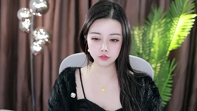 Snapshot of Qiaoqiao_ chatting on 01/27/25, 05:36 Qiaoqiao online show from 01/27/25, 05:36
