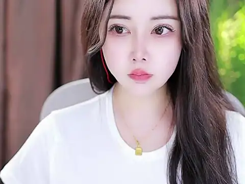 Snapshot of Qiaoqiao_ chatting on 01/30/25, 04:34 Qiaoqiao online show from 01/30/25, 04:34