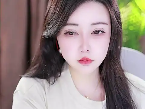 Snapshot of Qiaoqiao_ chatting on 02/04/25, 10:32 Qiaoqiao online show from 02/04/25, 10:32