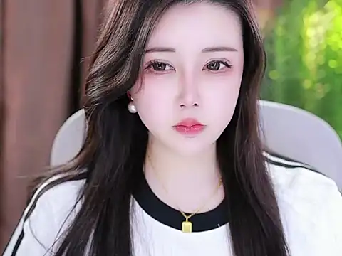Snapshot of Qiaoqiao_ chatting on 02/06/25, 04:47 Qiaoqiao online show from 02/06/25, 04:47