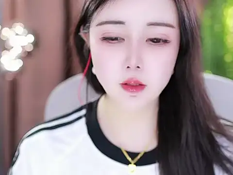 Snapshot of Qiaoqiao_ chatting on 02/12/25, 01:37 Qiaoqiao online show from 02/12/25, 01:37