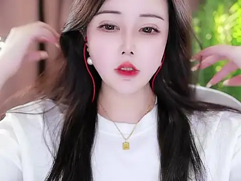 Snapshot of Qiaoqiao_ chatting on 02/14/25, 04:20 Qiaoqiao online show from 02/14/25, 04:20