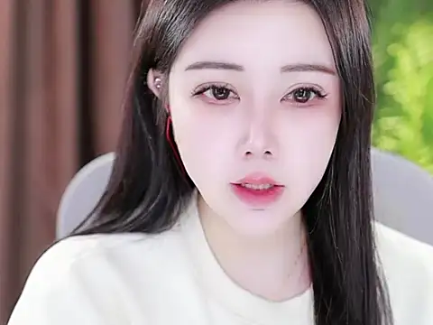 Snapshot of Qiaoqiao_ chatting on 02/15/25, 07:06 Qiaoqiao online show from 02/15/25, 07:06