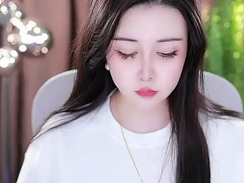 Snapshot of Qiaoqiao_ chatting on 02/17/25, 04:59 Qiaoqiao online show from 02/17/25, 04:59