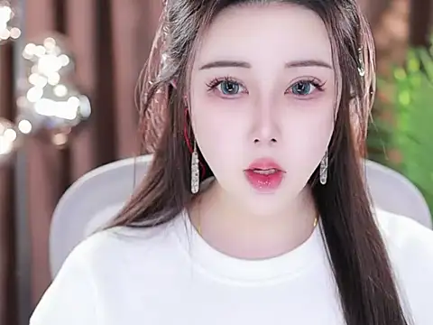Snapshot of Qiaoqiao_ chatting on 03/03/25, 04:14 Qiaoqiao online show from 03/03/25, 04:14