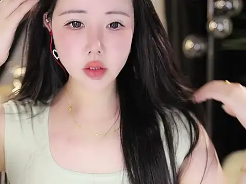 Snapshot of Qiaoqiao_ chatting on 10/01/25, 06:19 Qiaoqiao online show from 10/01/25, 06:19