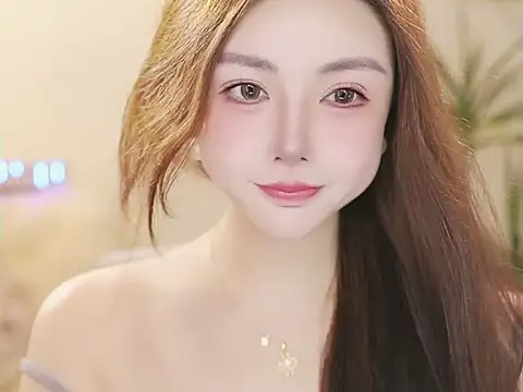 Snapshot of Qiaoqiao_ chatting on 05/26/26, 04:03 Qiaoqiao online show from 05/26/26, 04:03