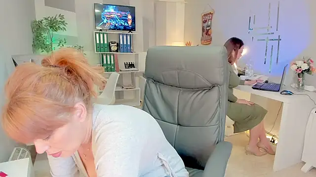 Snapshot of Butterflyblue_dream chatting on 03/11/25, 02:40 Butterflyblue dream online show from 03/11/25, 02:40