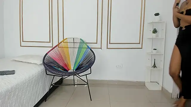 flavia cruz online show from 11/08/25, 07:23