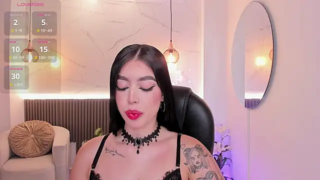 Snapshot of zoee_jackson chatting on 07/18/26, 07:17 zoee jackson online show from 07/18/26, 07:17