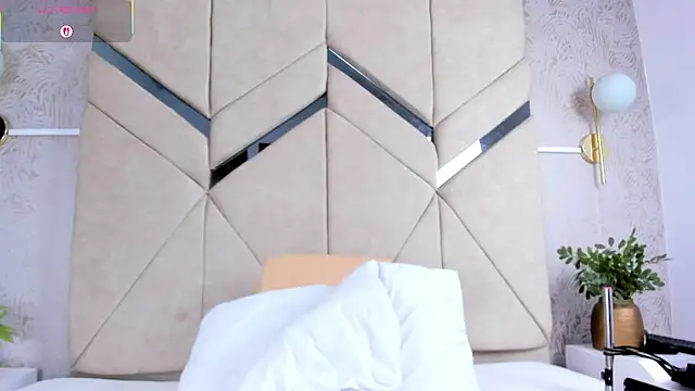 Snapshot of LilitRobins chatting on 09/26/25, 10:14 LilitRobins online show from 09/26/25, 10:14