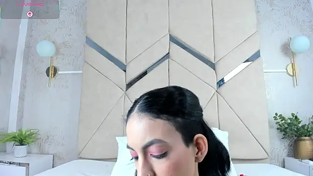 Snapshot of LilitRobins chatting on 10/08/25, 09:34 LilitRobins online show from 10/08/25, 09:34