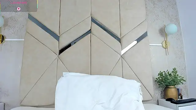 Snapshot of LilitRobins chatting on 10/11/25, 09:46 LilitRobins online show from 10/11/25, 09:46