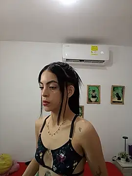 LilitRobins online show from 07/05/26, 07:54