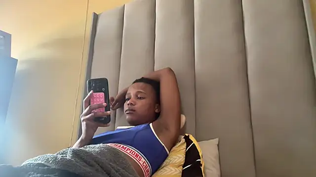 SexyZeeee online show from 09/12/25, 01:55