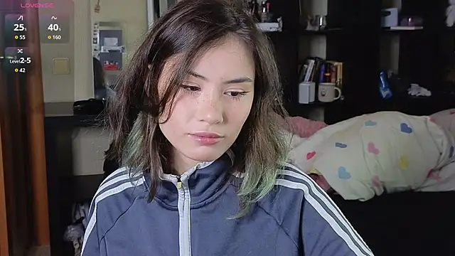 Snapshot of alicekiit chatting on 09/28/25, 06:02 alicekiit online show from 09/28/25, 06:02