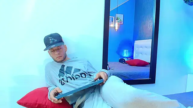 Andrey u92 online show from 02/13/25, 04:43