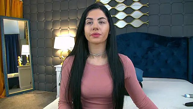 Snapshot of LeyaCass chatting on 01/10/26, 04:25 LeyaCass online show from 01/10/26, 04:25