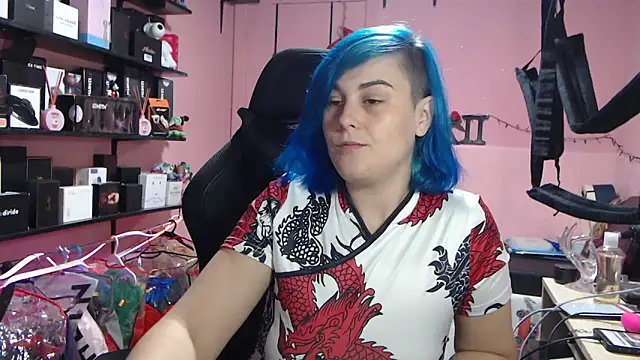 Snapshot of sukii93 chatting on 05/18/26, 08:03 sukii93 online show from 05/18/26, 08:03