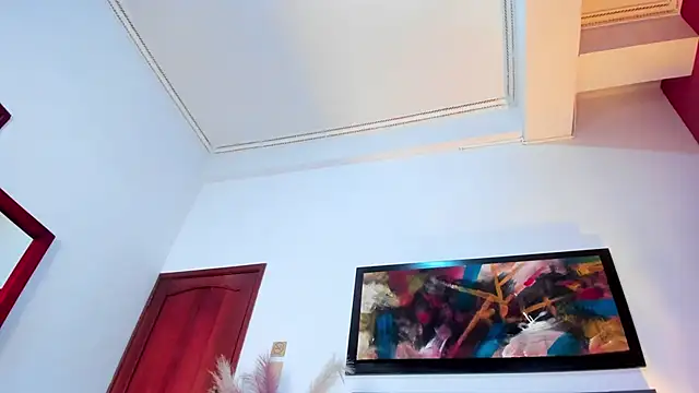 Snapshot of SabrinaWarrenn chatting on 10/29/25, 12:46 SabrinaWarrenn online show from 10/29/25, 12:46