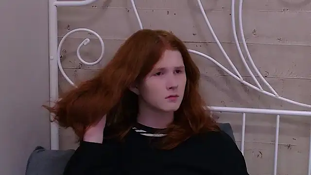 ZaynGraham online show from 10/15/25, 05:07