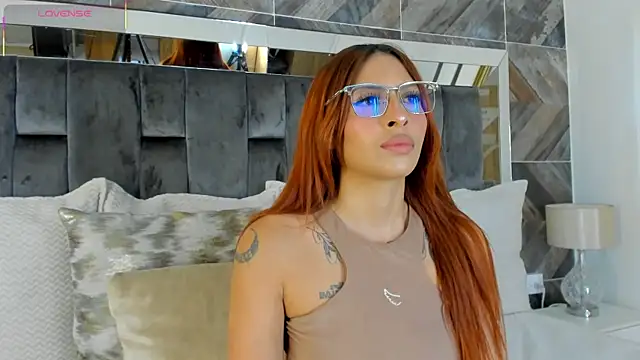 TaniaSmith1 online show from 10/13/25, 11:05