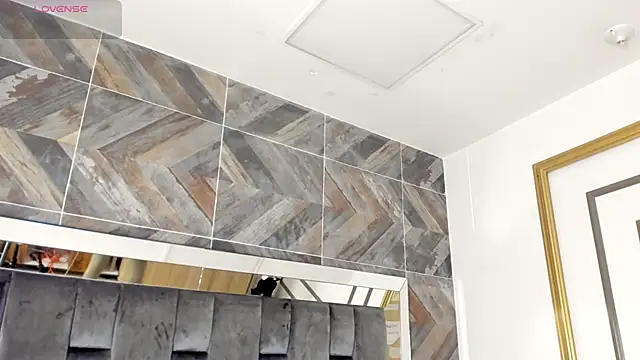 TaniaSmith1 online show from 11/06/25, 11:15