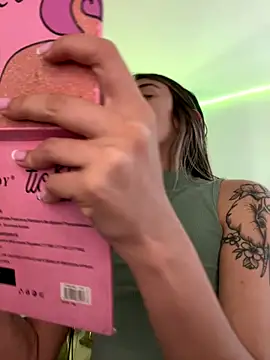 Snapshot of AmmyCollinsW chatting on 09/12/25, 07:14 AmmyCollinsW online show from 09/12/25, 07:14