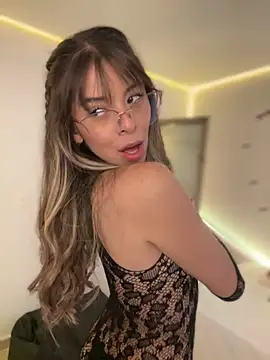 Snapshot of AmmyCollinsW chatting on 10/26/25, 10:25 AmmyCollinsW online show from 10/26/25, 10:25