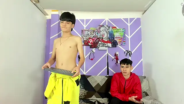 Fresahot2005 online show from 12/01/24, 08:09